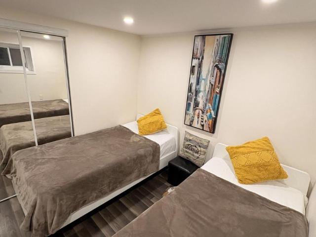 apartment at 42 O'SHEA CRESCENT, Toronto, Ontario, M2J2N5