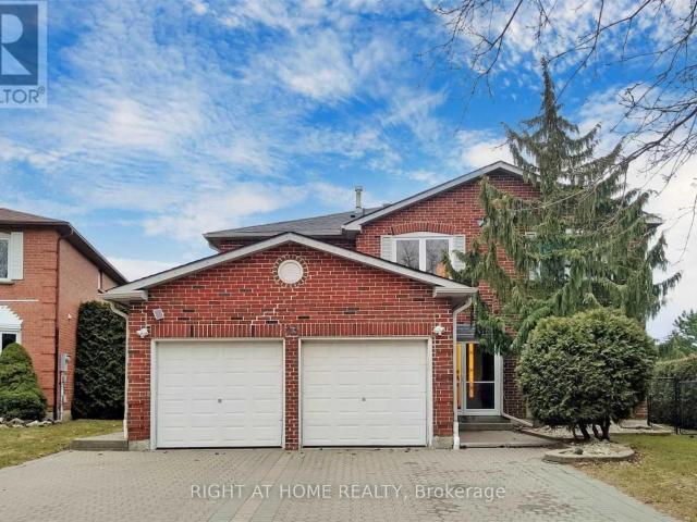 apartment at 43 TOPHAM CRESCENT, Richmond Hill, Ontario, L4C9H1