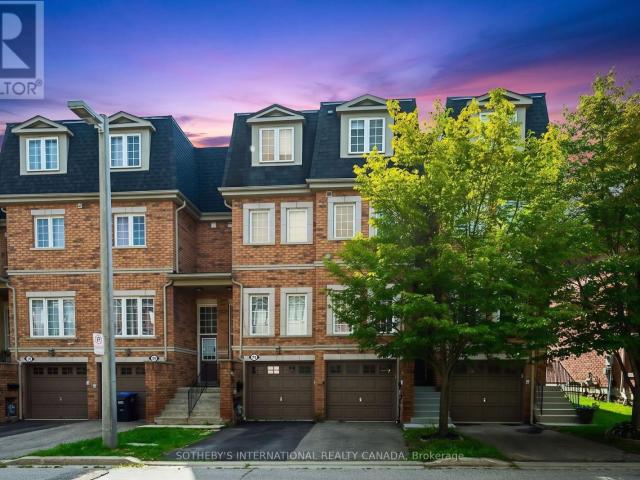 apartment at 44 – 435 HENSALL CIRCLE