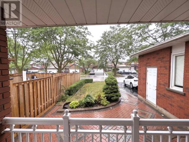 apartment at 44 BANKVIEW CIRCLE
