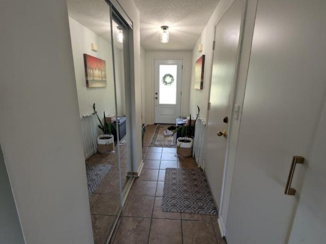 apartment at 466 BANKSIDE DRIVE, Kitchener, Ontario, N2N3J6