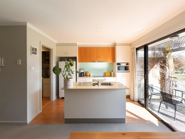 apartment at 4/62 Henty Street