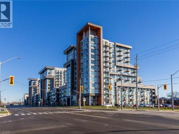 Waterdown, Ontario - Patio, Balcony, Parking