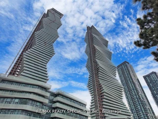 apartment at 4712 3900 CONFEDERATION PARKWAY, Mississauga, Ontario, L5B0M3