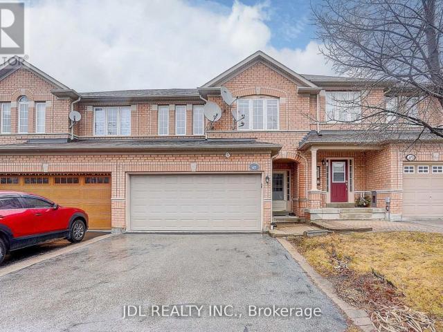 apartment at 47 MILLCLIFF CIRCLE, Aurora, Ontario, L4G7N7