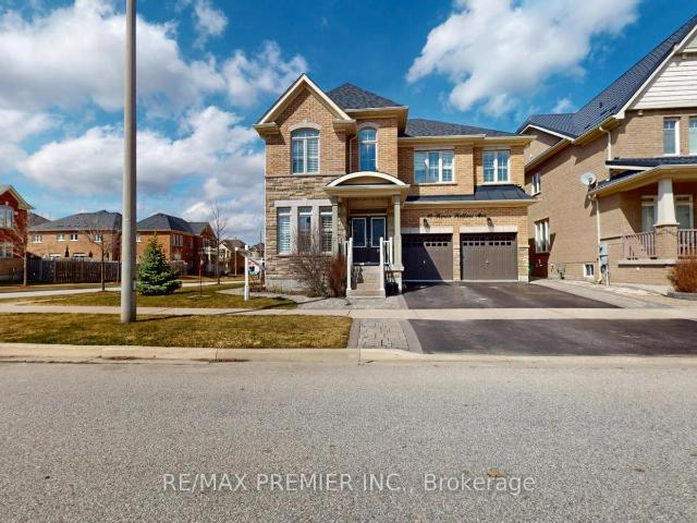 apartment at 48 HERON HOLLOW AVENUE, Richmond Hill, Ontario, L4E0G9