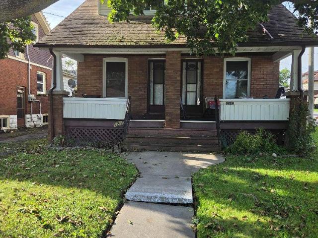 apartment at 4940 ARMOURY STREET, Niagara Falls, Ontario, L2E1T1