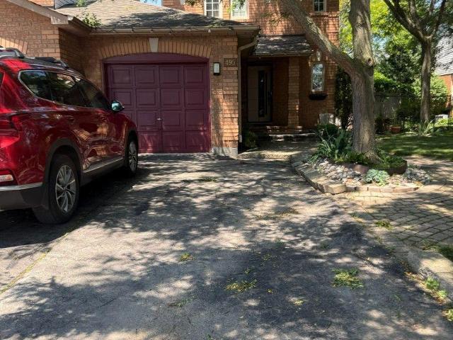 apartment at 495 – 495 TAYLOR CRESCENT