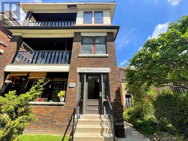 apartment at 4 – 991 MAIN STREET E