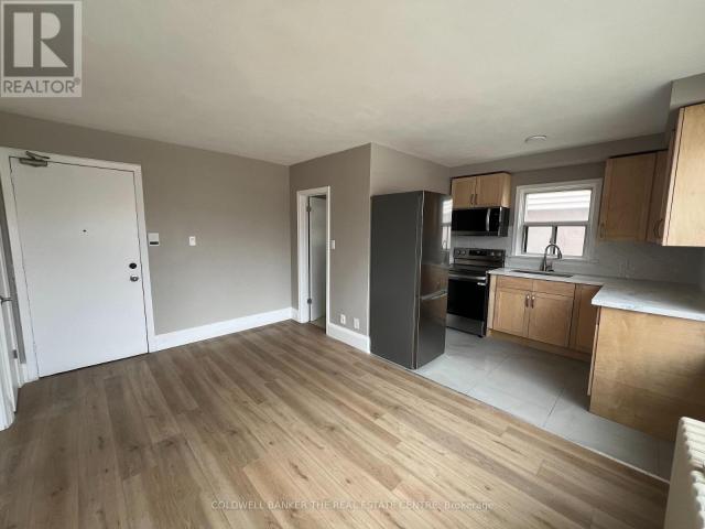 apartment at 4 108 GRANDVILLE AVENUE, Toronto, Ontario, M6N4V2
