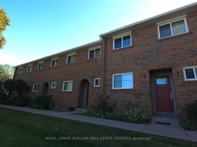 apartment at 4 – 125 LIVINGSTON AVENUE