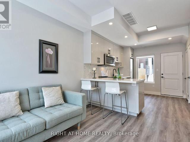 apartment at 4 – 131 BROCK AVENUE