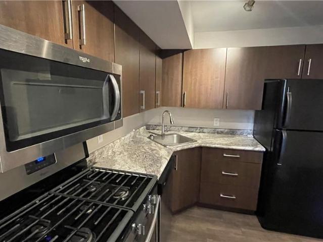 apartment at 4 OTTAWA Street N Unit# 2