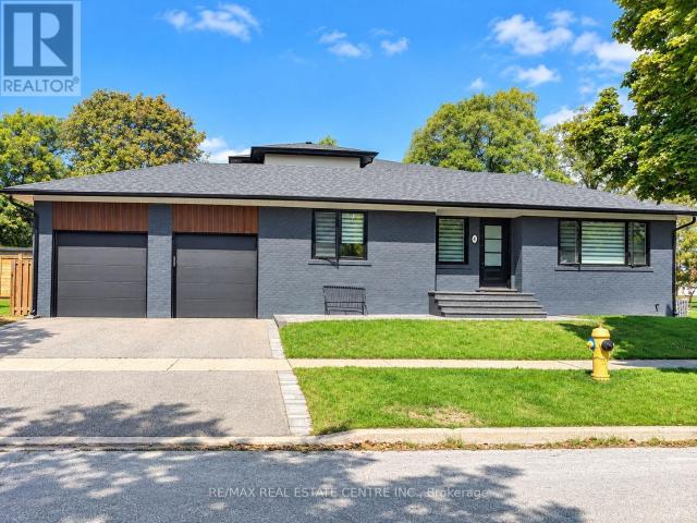 apartment at 4 ROCKFIELD DRIVE, Toronto, Ontario, M9B1S1