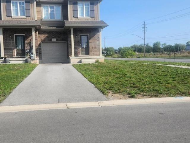 apartment at 4 SYCAMORE STREET, Welland, Ontario, L3C0H8