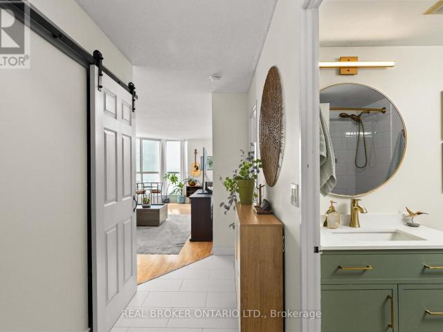 apartment at 504 140 DUNLOP STREET E, Barrie, Ontario, L4M6H9