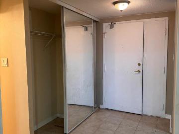 Apartment for rent in Peel, Ontario - Balcony