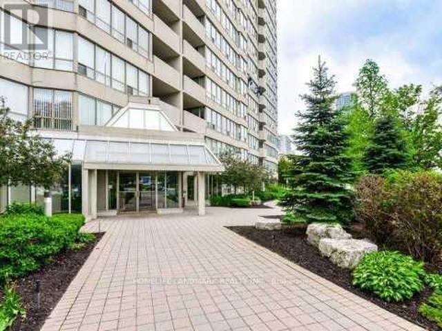 apartment at 501 400 WEBB DRIVE, Mississauga, Ontario, L5B3Z7