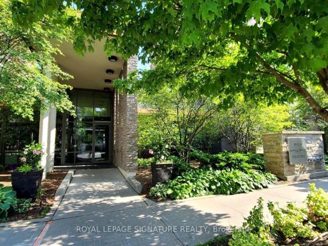 apartment at 512 – 57 UPPER DUKE CRESCENT