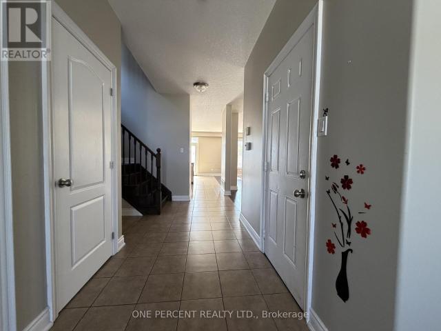 apartment at 51 BOOTH LANE, Barrie, Ontario, L4N0S4