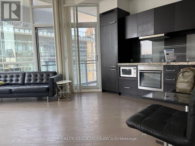 apartment at 5202 – 45 CHARLES STREET E