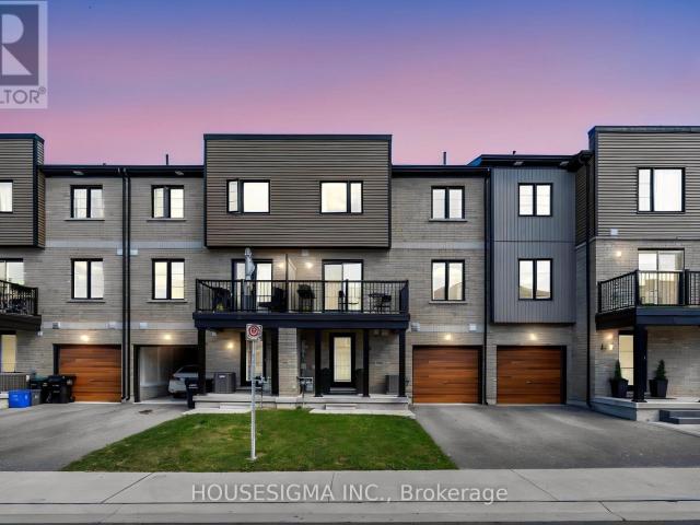 apartment at 52 HAY LANE, Barrie, Ontario, L9N0T8