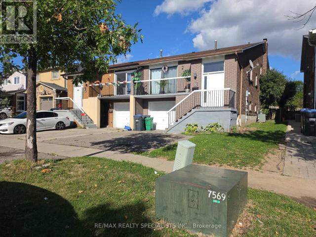 apartment at 52 SIMMONS BOULEVARD, Brampton, Ontario, L6V3V6