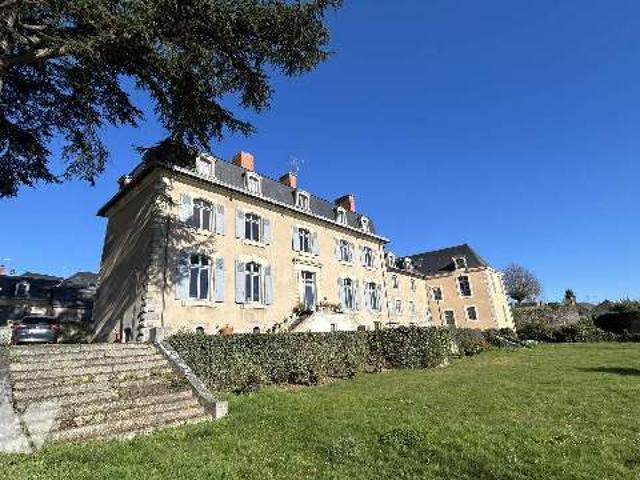 Apartment at 53 Château Gontier sur Mayenne, CHATEAU GONTIER, 53200, France