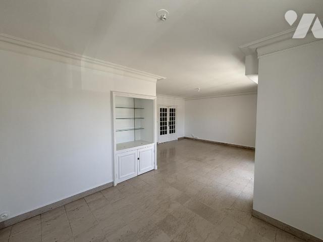 Apartment at 53 Laval, LAVAL, 53000, France