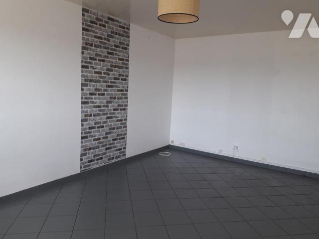Apartment at 53 Laval, LAVAL, 53000, France