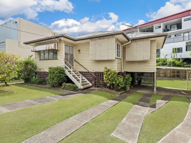 apartment at 54 Shottery Street, Yeronga