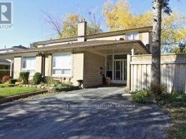 apartment at 54 PAINSWICK CRESCENT, Toronto, Ontario, M2J3M6