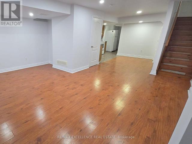 apartment at 5553 BONNIE STREET, Mississauga, Ontario, L5M0N7