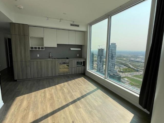 apartment at 5510 5 BUTTERMILL AVENUE, Vaughan, Ontario, L4K0J5