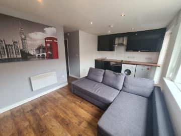 apartment at 55 Woodsley Road GF, Hyde Park, Leeds LS6 1SB, United Kingdom
