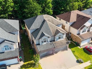 apartment at 569 ACTIVA Avenue, Kitchener, Ontario, N2E4C3