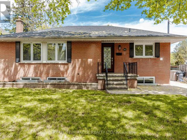 apartment at 563 TAPLOW CRESCENT, Oakville, Ontario, L6L4V9