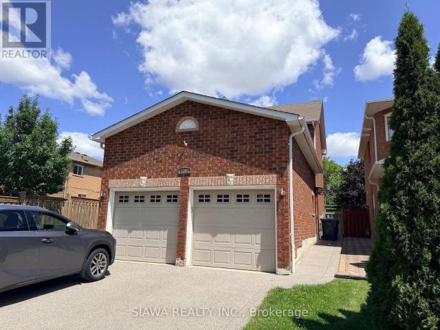 apartment at 5703 WHITEHORN AVENUE, Mississauga, Ontario, L5V2A9