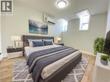 Hamilton, Ontario, Ontario - Parking