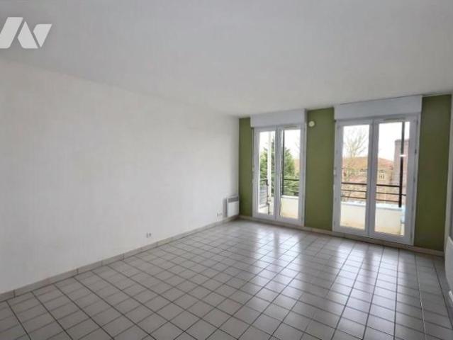 Apartment at 59 Cambrai, CAMBRAI, 59400, France