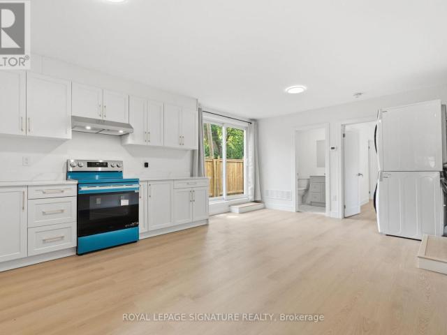 apartment at 5 53 BISHOP AVENUE, Toronto, Ontario, M2M1Z4