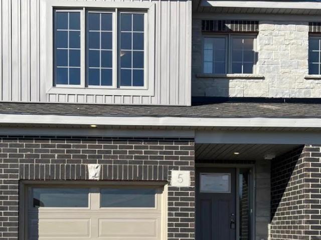 apartment at 5 WEST MILL STREET, North Dumfries, Ontario, N0B1E0