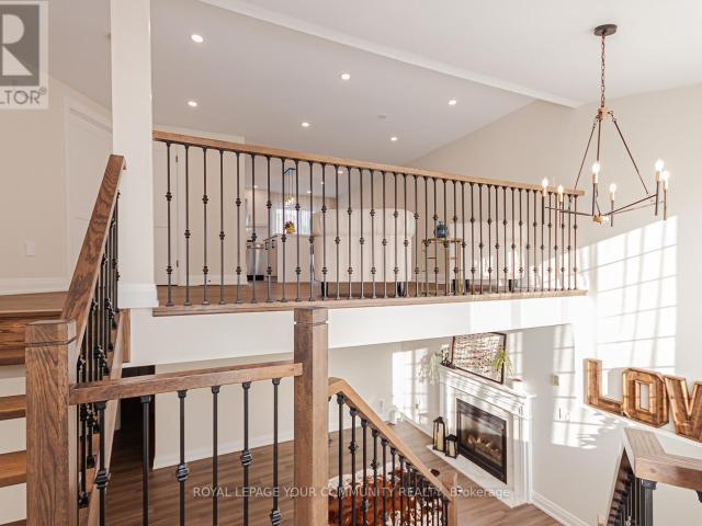 apartment at 5 SELKIRK CRESCENT, Barrie, Ontario, L4N8G2