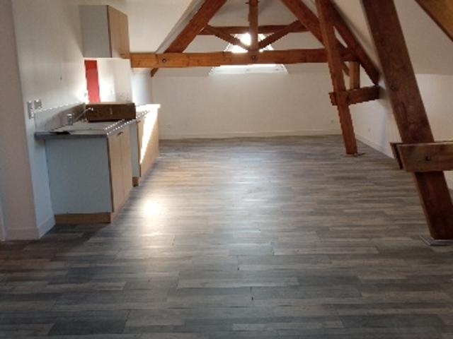 Apartment at 60 Ully Saint Georges, ULLY ST GEORGES, 60730, France