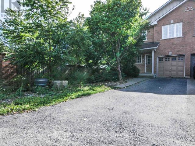 apartment at 610 ANGELA COURT, Burlington, Ontario, L7L7A4