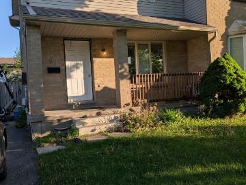 apartment at 61 ASHLEY CRESCENT