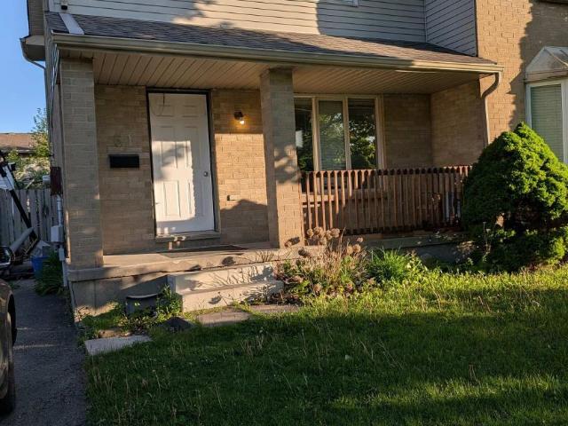 apartment at 61 ASHLEY CRESCENT, London South, Ontario, N6E3P8