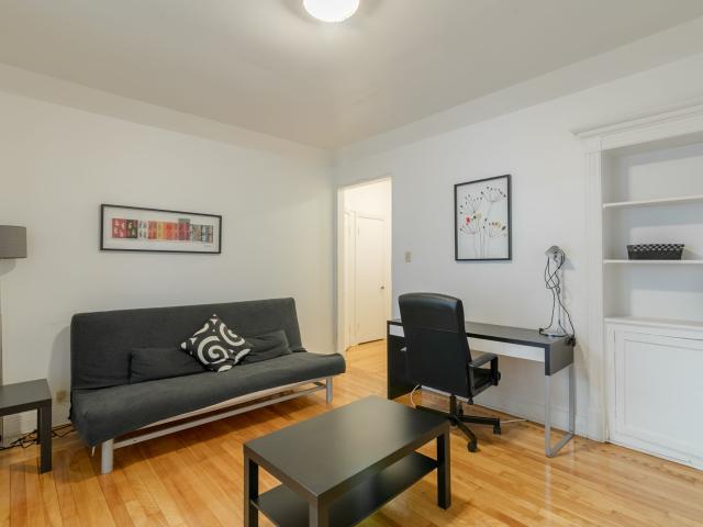 apartment at 6210 Chemin Deacon Cote des Neiges Montreal H3S 2P5