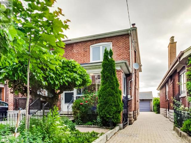 apartment at 633 GLENHOLME AVENUE