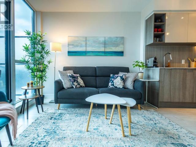 apartment at 657 – 31 TIPPETT ROAD